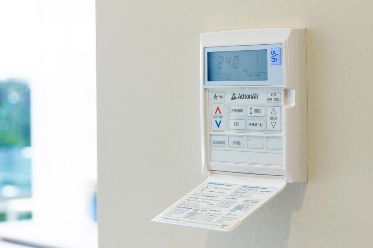 Kaplan Homes Actron aircondition control panel
